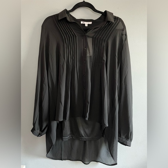 DR2 Black Longsleeve Blouse Size M - Picture 1 of 1